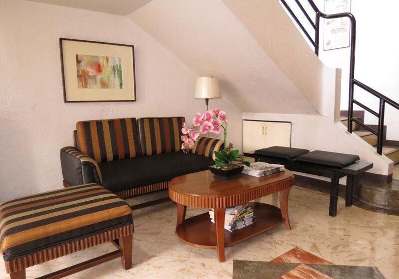 هتل Jupiter Suites