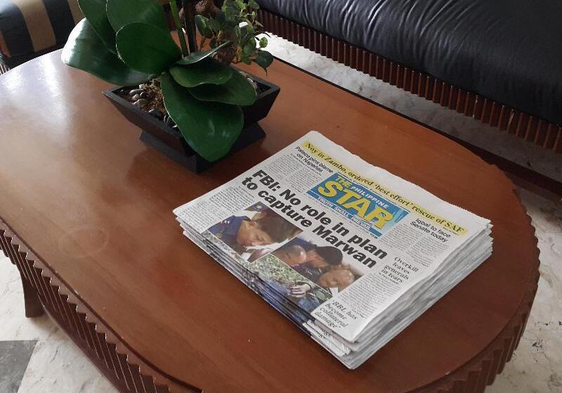 هتل Jupiter Suites