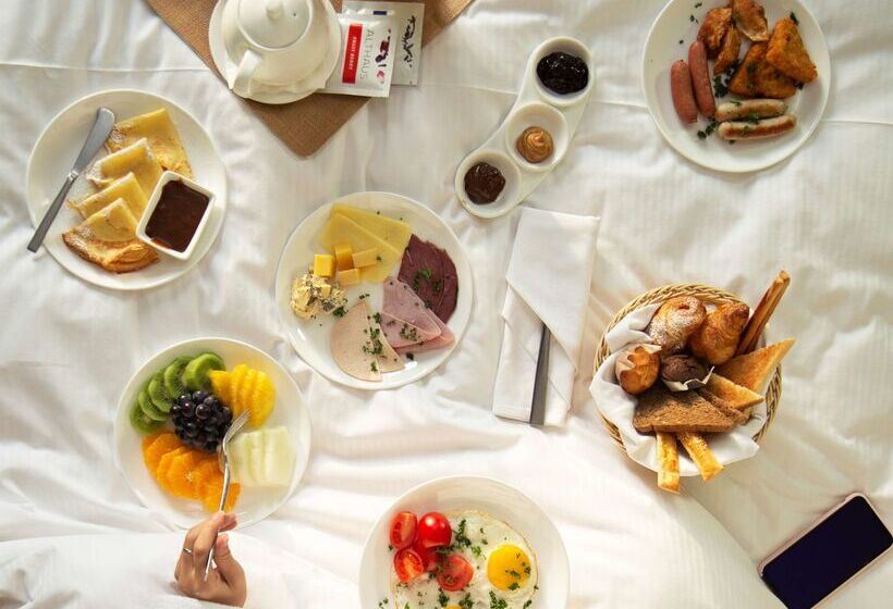 Kempinski Hotel Khan Palace