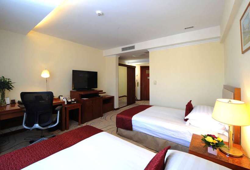 Kempinski Hotel Khan Palace