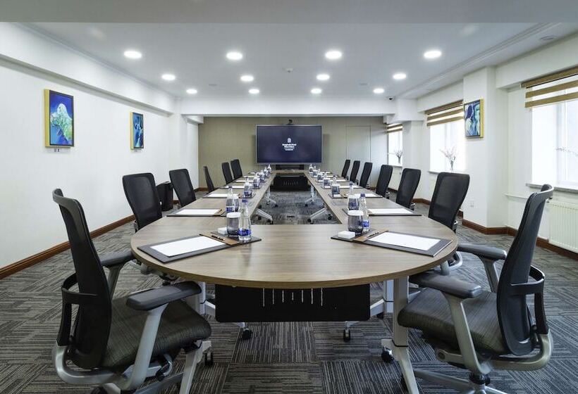 Kempinski Hotel Khan Palace