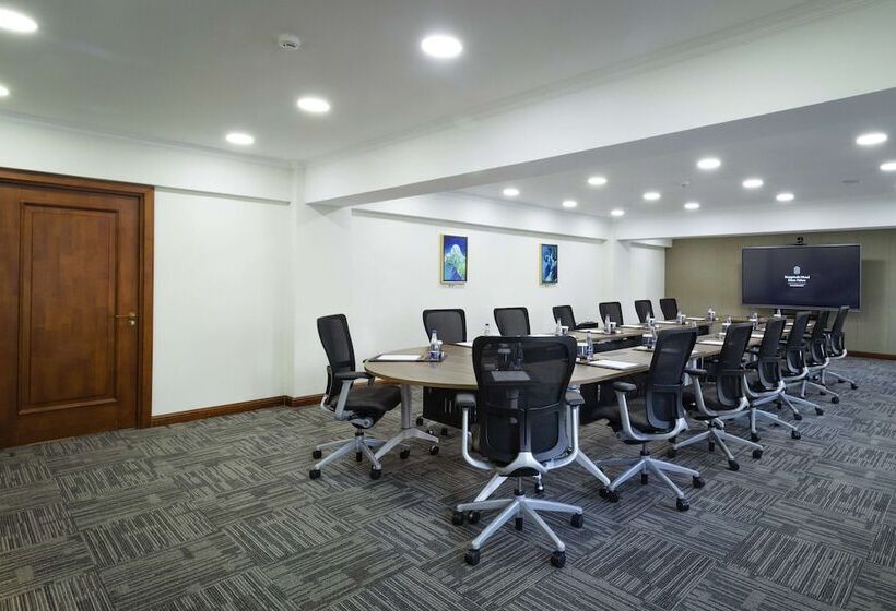 Kempinski Hotel Khan Palace