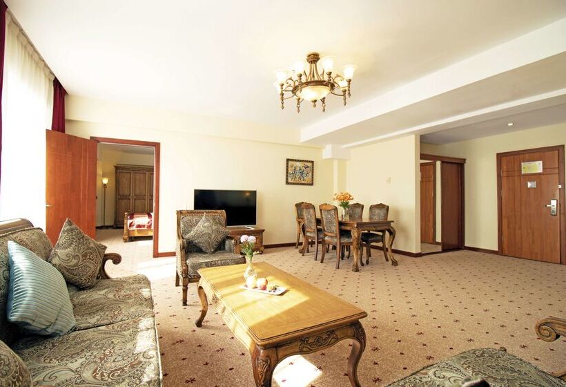 Kempinski Hotel Khan Palace