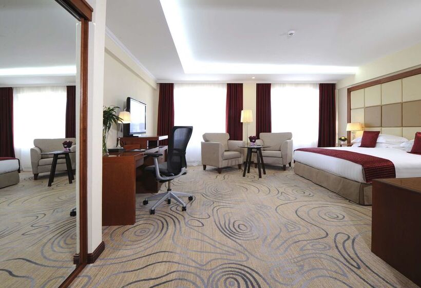 Kempinski Hotel Khan Palace