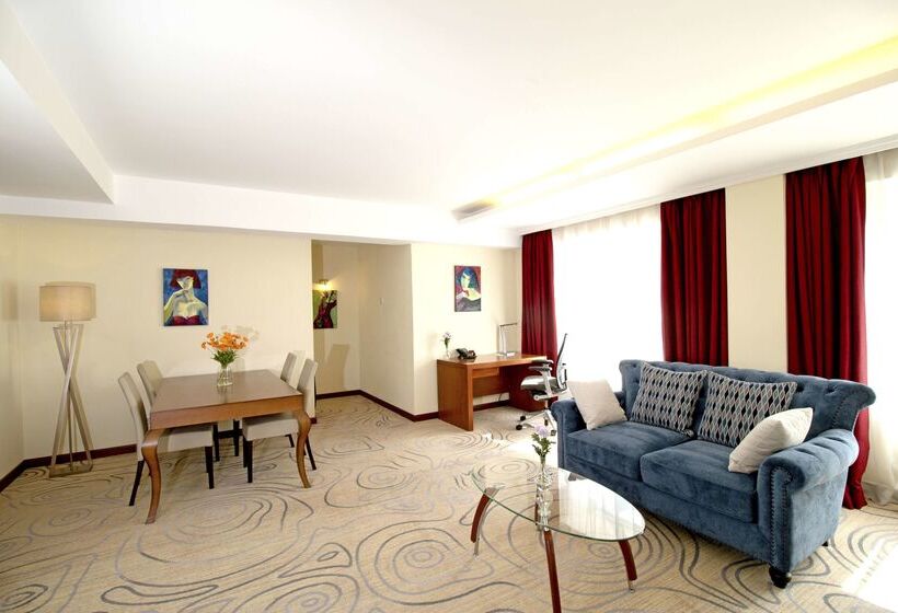 Kempinski Hotel Khan Palace