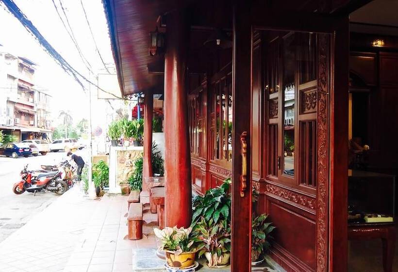 Отель Khampiane Boutique