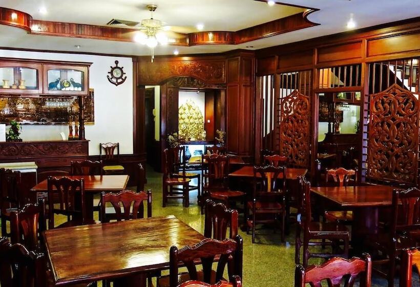 Отель Khampiane Boutique