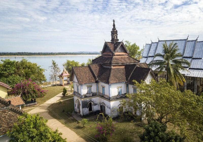 هتل La Folie Lodge