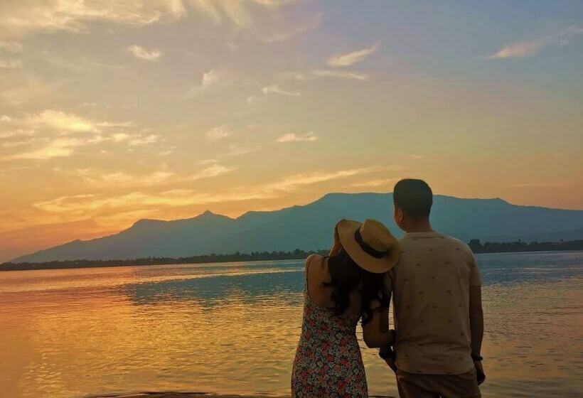 בית מלון כפרי La Folie Lodge