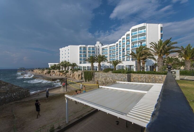 Le Bleu Hotel & Resort Kusadasi