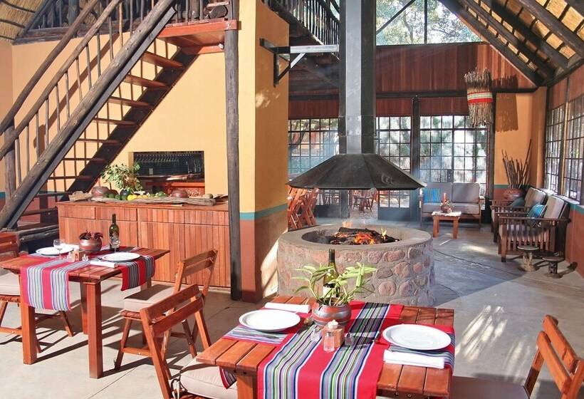 בית מלון כפרי Mashovhela Bush Lodge