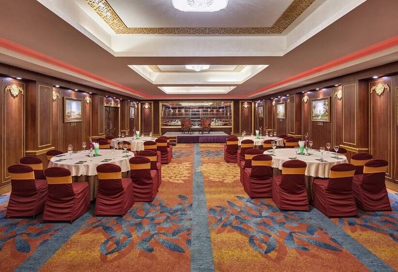 ホテル Mayfair Rourkela