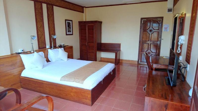 Pakse Hotel & Restaurant