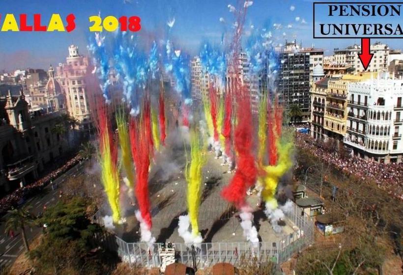 هتل Pensión Universal