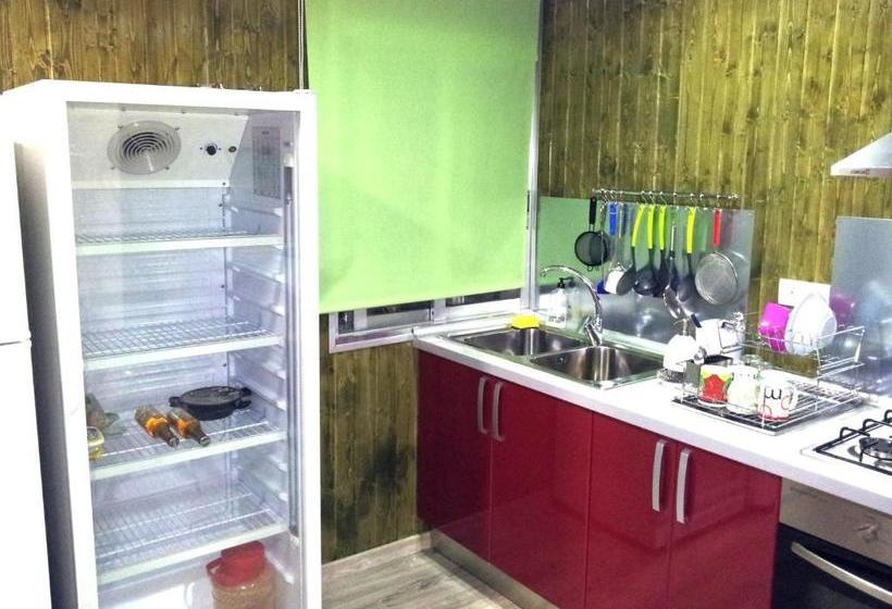 هتل Pensión Universal