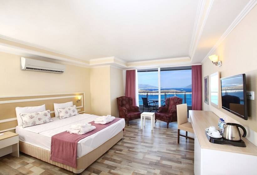 Royal Arena Hotel & Resort Spa