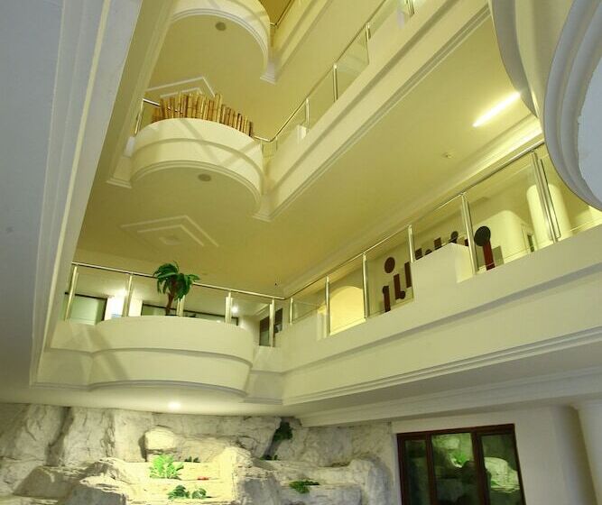 Royal Arena Hotel & Resort Spa