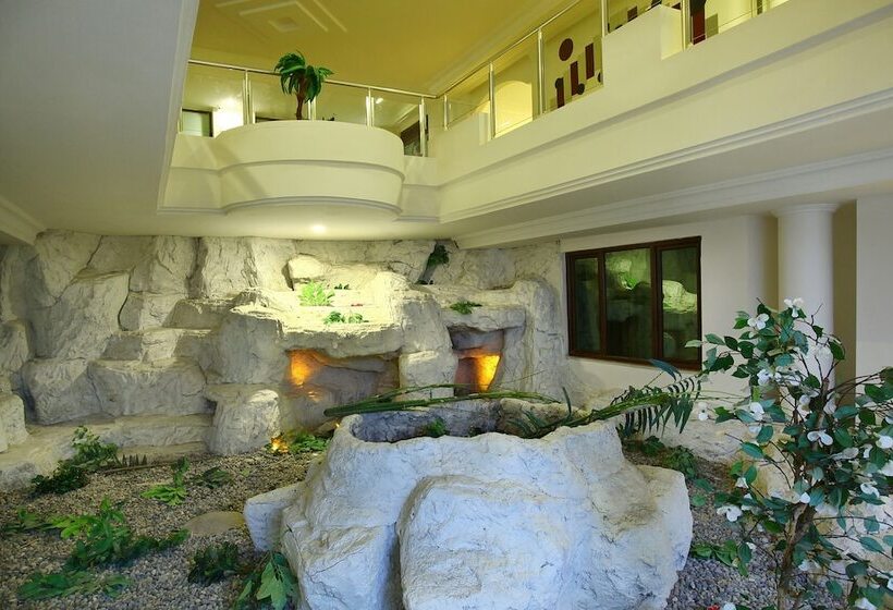 Royal Arena Hotel & Resort Spa