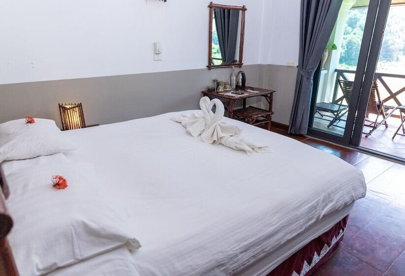 فندق The Sanctuary Pakbeng Lodge