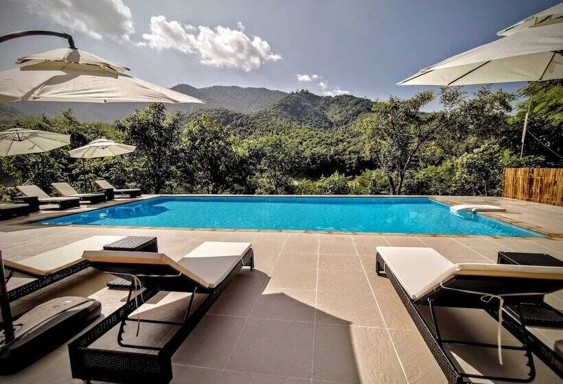 فندق The Sanctuary Pakbeng Lodge