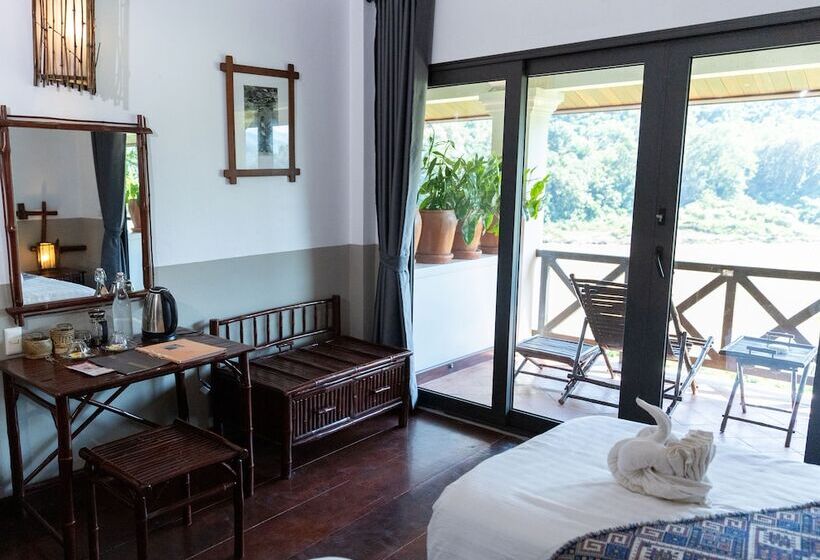 فندق The Sanctuary Pakbeng Lodge