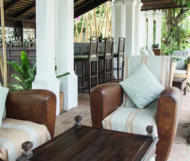 ホテル Satri House