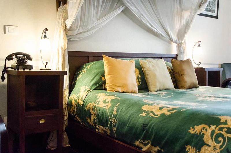 فندق Satri House