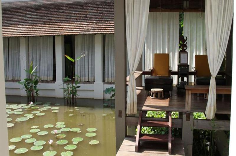 ホテル Satri House