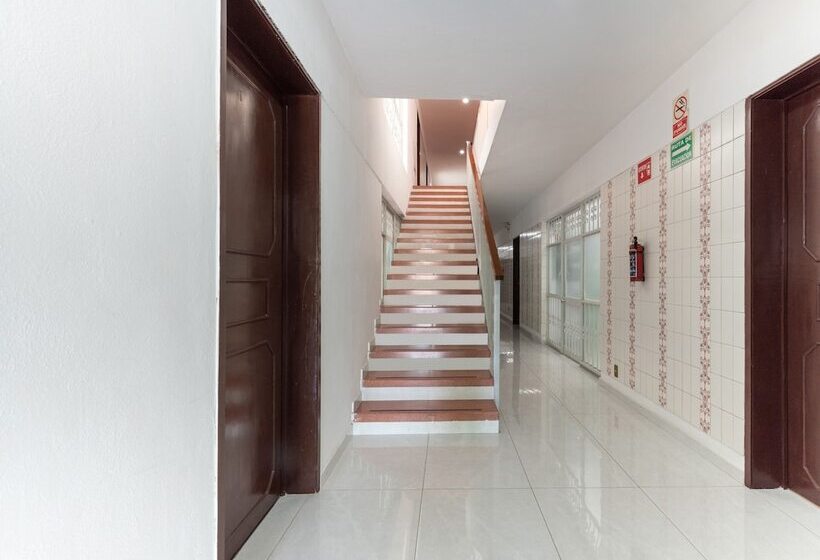 Отель Suites Internacional