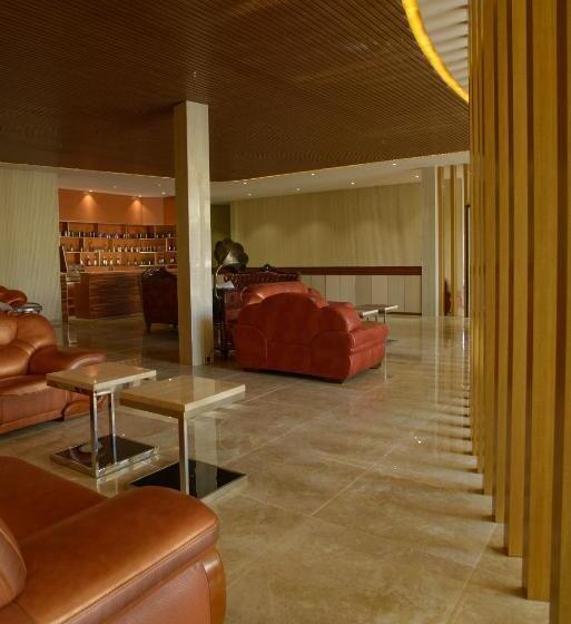 酒店 Swiss Lenana Mount