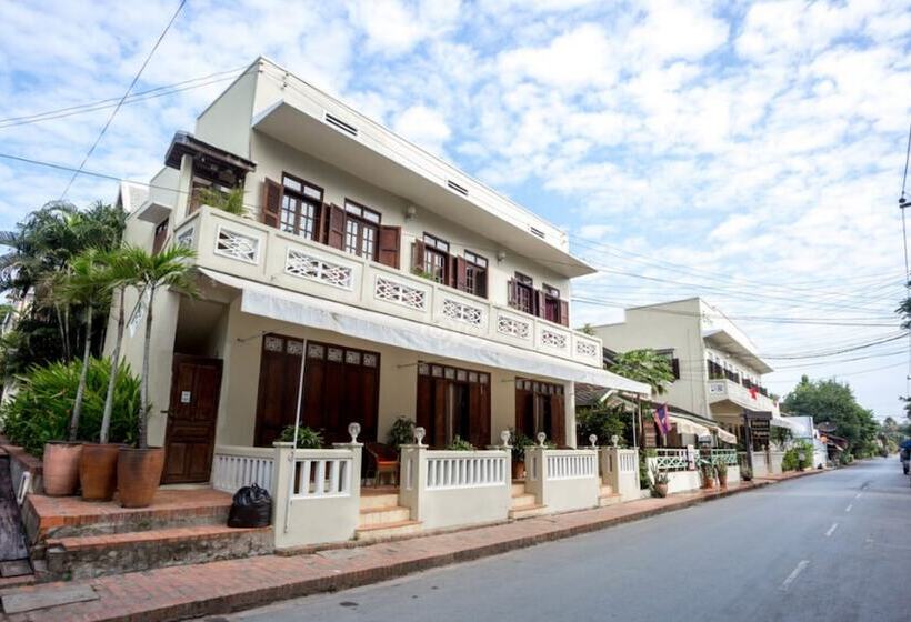 ホテル The Apsara