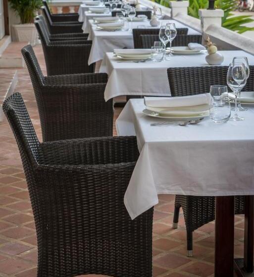 ホテル The Apsara