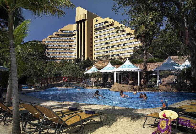 Отель The Cascades At Sun City Resort