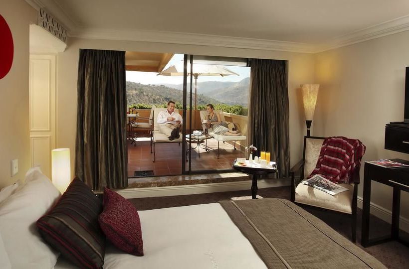 Отель The Cascades At Sun City Resort