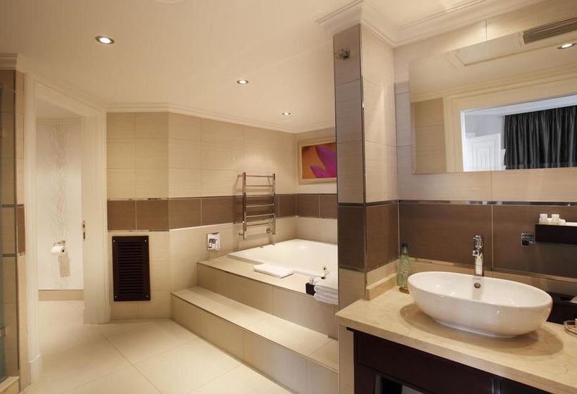 Отель The Cascades At Sun City Resort