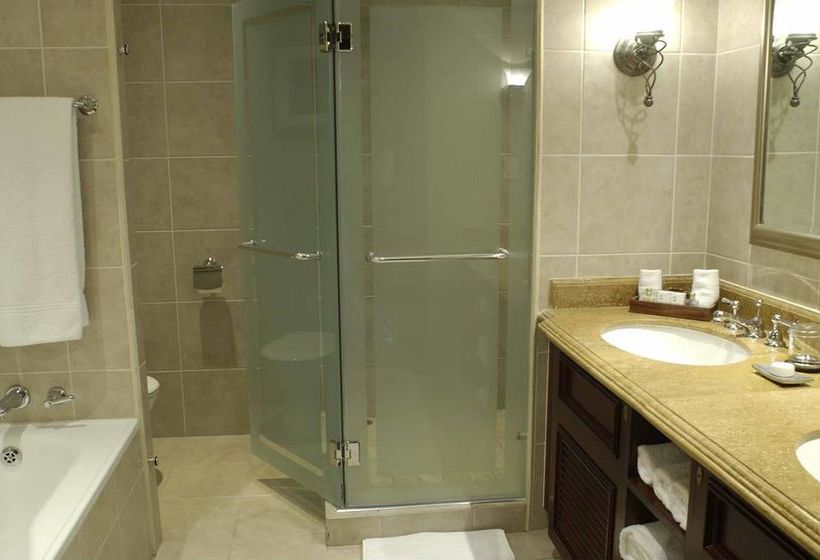 Отель The Cascades At Sun City Resort