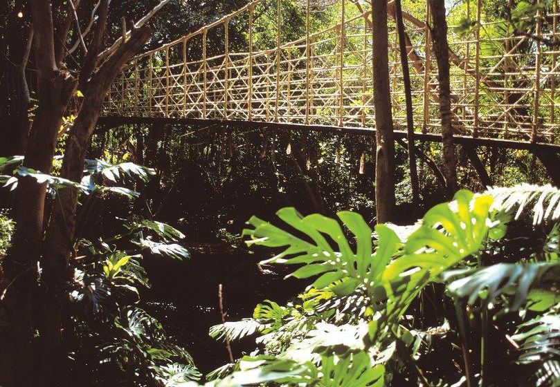 Отель The Cascades At Sun City Resort