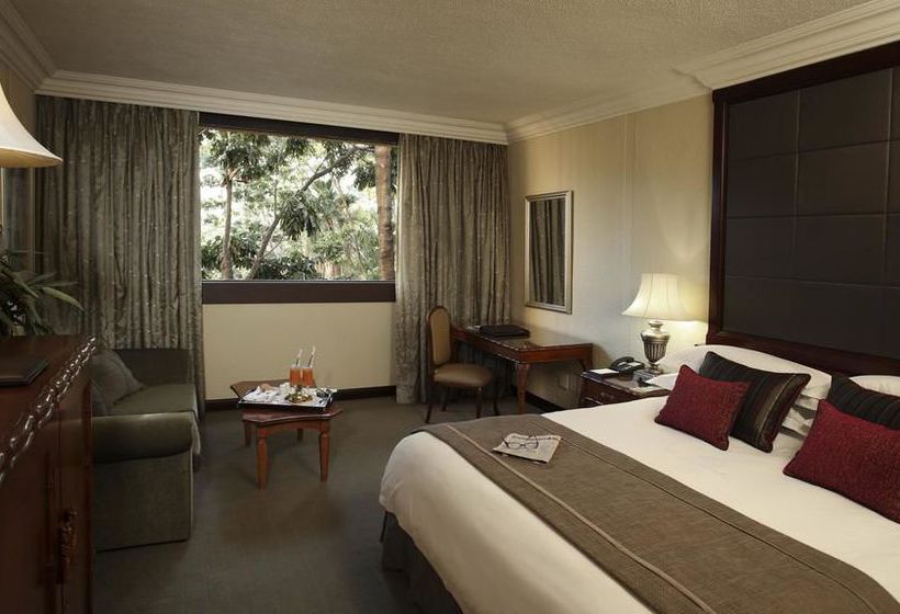 Отель The Cascades At Sun City Resort