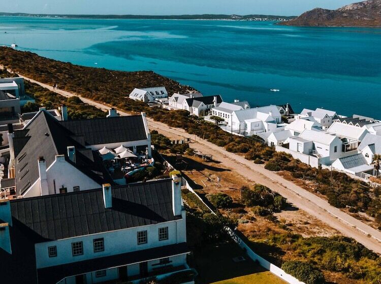 فندق The Farmhouse