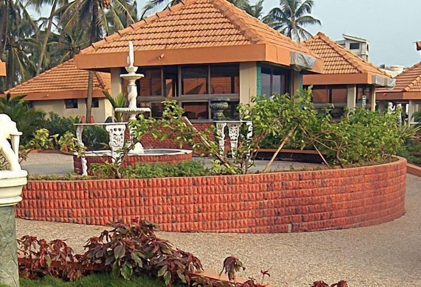 فندق Paradise Isle Beach Resort