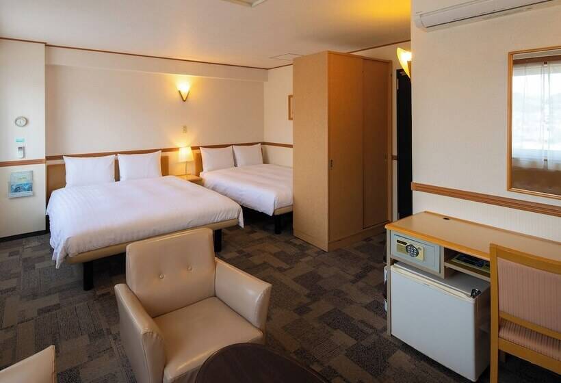 Отель Toyoko Inn Kagoshima Chuo-eki Nishi-guchi