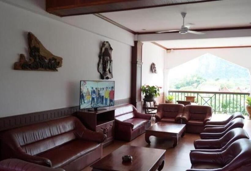 هتل Vansana Vang Vieng