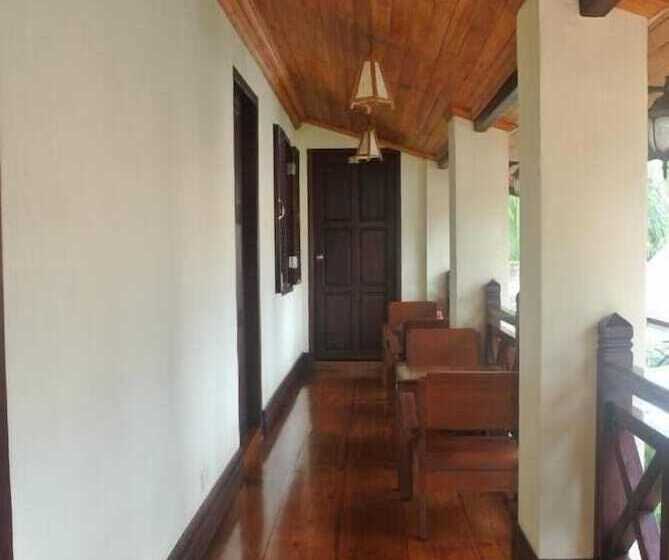 בית מלון כפרי Villa Saykham