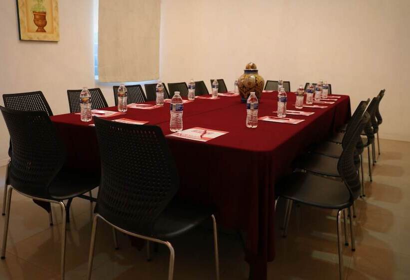 فندق Zar Manzanillo