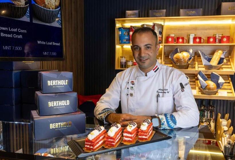 Kempinski Hotel Khan Palace