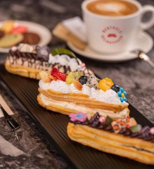 Kempinski Hotel Khan Palace