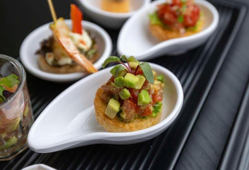 Kempinski Hotel Khan Palace