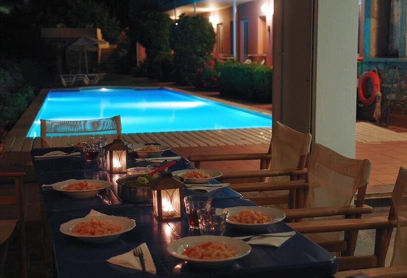 Mirabella Apartments