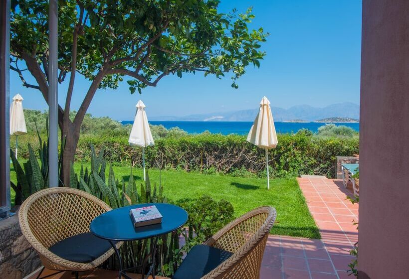 Mirabella Apartments