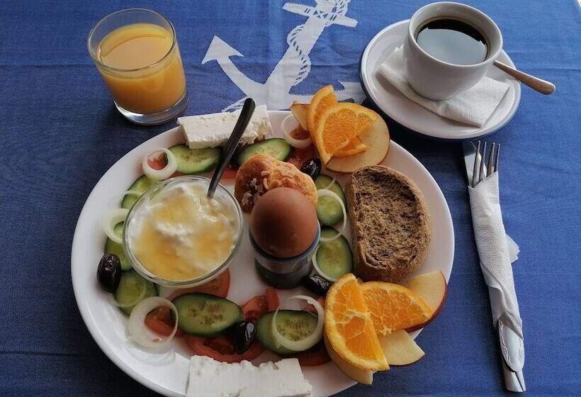 Mirabella Apartments